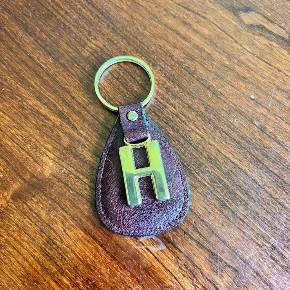 Vintage Prince Gardner Burgundy Leather Initial H Keychain Full Grain‎ Cowhide